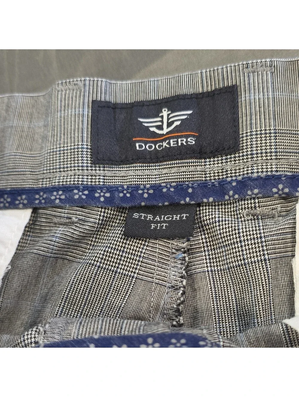 Dockers Gray Plaid Cotton Elastane Straight Fit Flat Front Dress Pants 34w x 32l